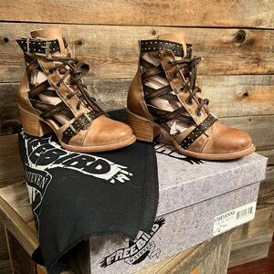 Freebird Cheyenne size 6